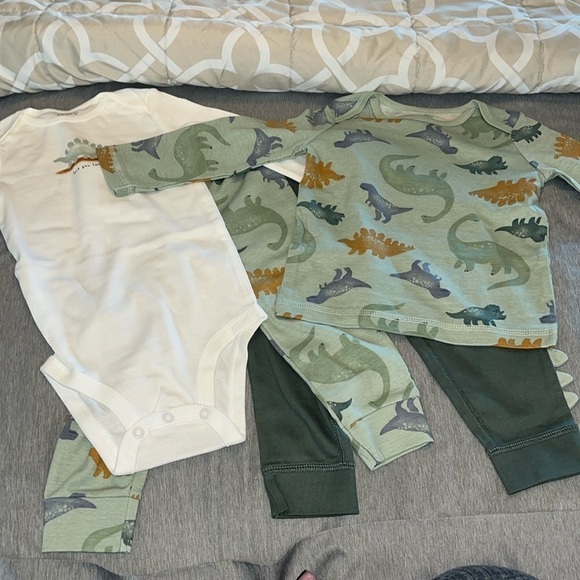 Carter's Baby Boy's 4-Piece Long Sleeve Bodysuits & Jogger Pants Set (Dinosaurs) - Picture 1 of 4